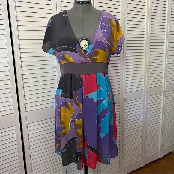 D.E.PT. Silk crossover dress with elastic waist - Picture 2 of 8